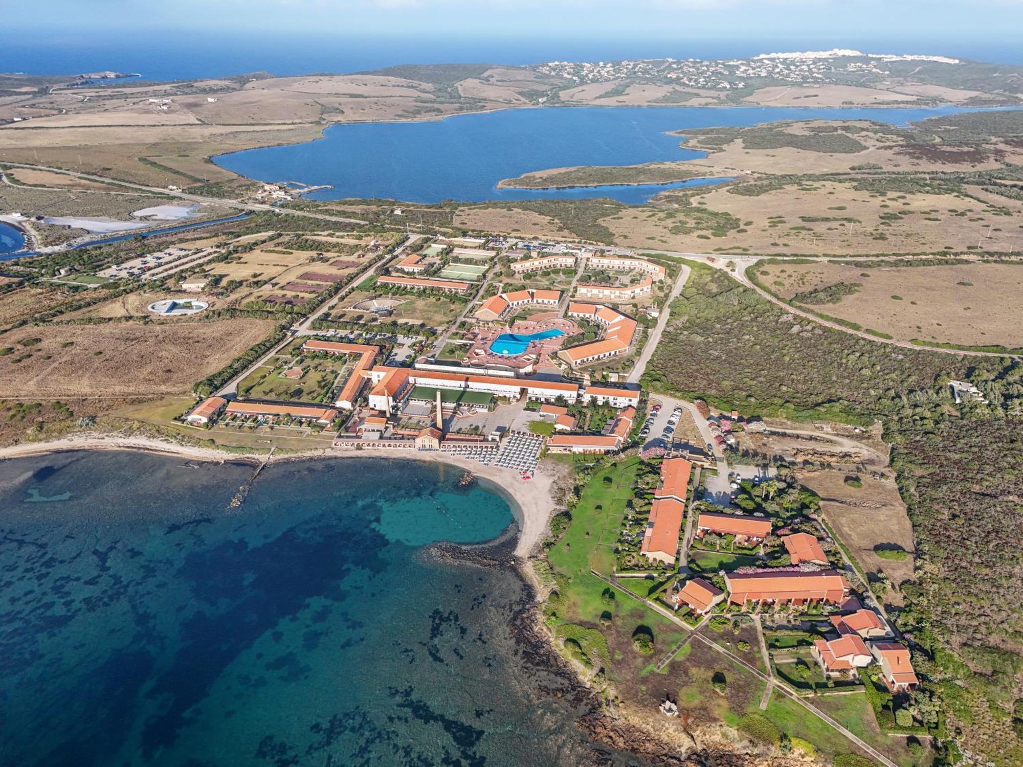 Le Tonnare Di Stintino - Beach Resort Exteriör bild